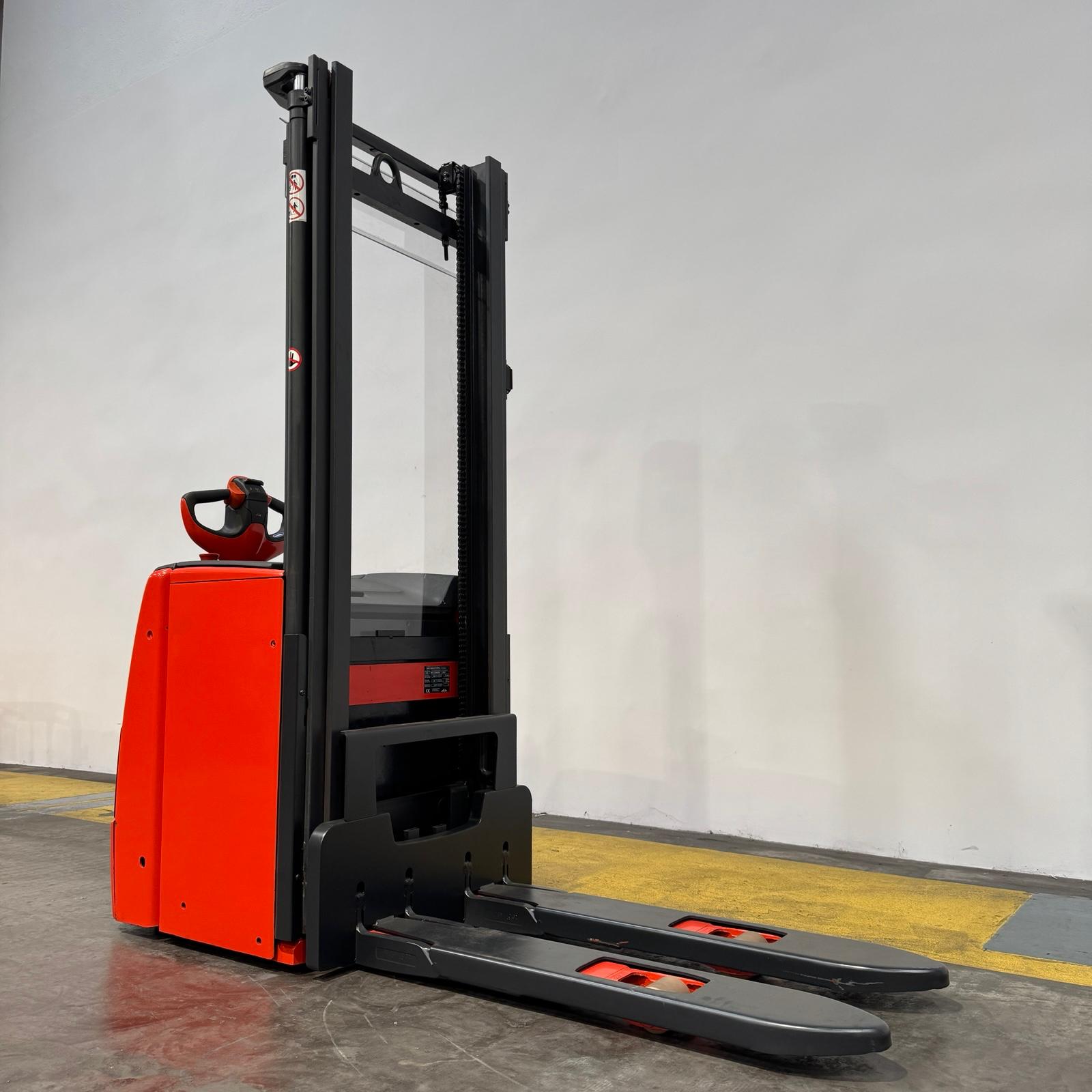 Stacker Linde L14 W41173V00509